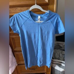 Lululemon Swiftly Tech Shirt in Color Pool Party